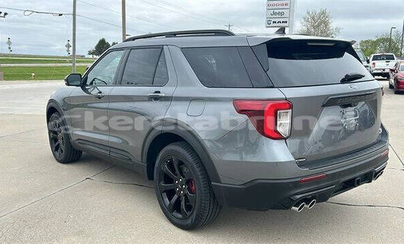 Buy Used Ford Explorer Other Car in Bandar Seri Begawan in Brunei-Muara Buy Used Ford Explorer Other Car in Bandar Seri Begawan in Brunei-Muara