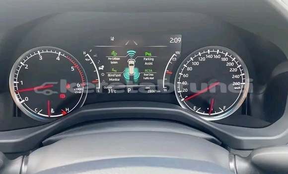 Buy Used Toyota Land Cruiser White Car in Bangar in Temburong Buy Used Toyota Land Cruiser White Car in Bangar in Temburong