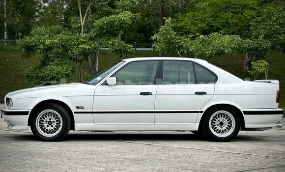 Buy Used BMW 326 White Car in Bangar in Temburong Buy Used BMW 326 White Car in Bangar in Temburong