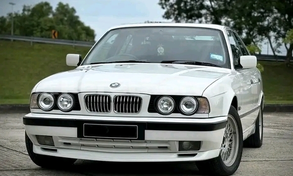 Buy Used BMW 326 White Car in Bangar in Temburong Buy Used BMW 326 White Car in Bangar in Temburong