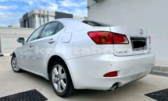 Buy Used Lexus IS 300 White Car in Tutong in Tutong Buy Used Lexus IS 300 White Car in Tutong in Tutong