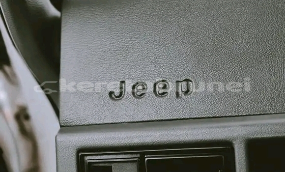 Buy Used Jeep Cherokee Other Car in Tutong in Tutong Buy Used Jeep Cherokee Other Car in Tutong in Tutong