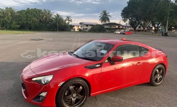 Buy Used Toyota FunCargo Red Car in Tutong in Tutong Buy Used Toyota FunCargo Red Car in Tutong in Tutong