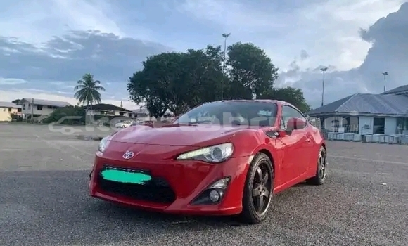 Buy Used Toyota FunCargo Red Car in Tutong in Tutong Buy Used Toyota FunCargo Red Car in Tutong in Tutong