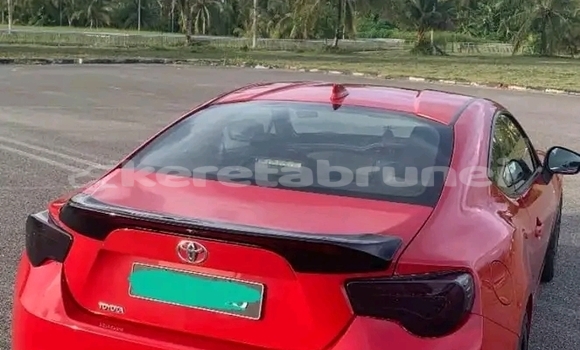 Buy Used Toyota FunCargo Red Car in Tutong in Tutong Buy Used Toyota FunCargo Red Car in Tutong in Tutong