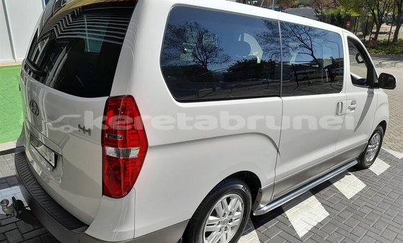 Buy Used Hyundai H1 White Car in Bandar Seri Begawan in Brunei-Muara Buy Used Hyundai H1 White Car in Bandar Seri Begawan in Brunei-Muara