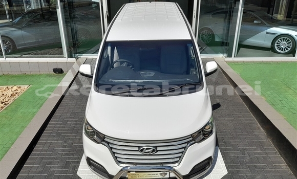Buy Used Hyundai H1 White Car in Bandar Seri Begawan in Brunei-Muara Buy Used Hyundai H1 White Car in Bandar Seri Begawan in Brunei-Muara