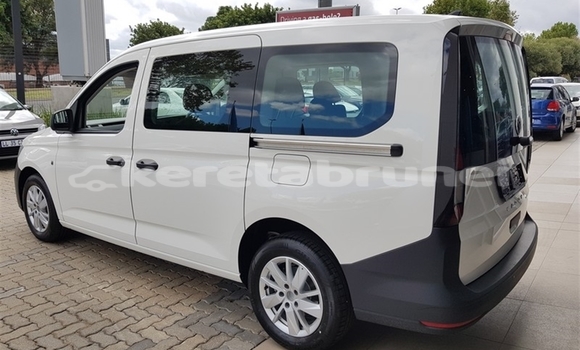 Buy Used Volkswagen Caddy White Car in Bandar Seri Begawan in Brunei-Muara Buy Used Volkswagen Caddy White Car in Bandar Seri Begawan in Brunei-Muara