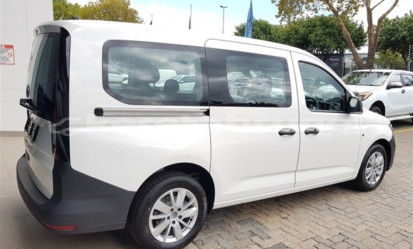 Buy Used Volkswagen Caddy White Car in Bandar Seri Begawan in Brunei-Muara Buy Used Volkswagen Caddy White Car in Bandar Seri Begawan in Brunei-Muara