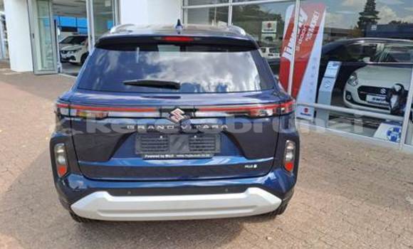 Buy Used Suzuki Grand Vitara Blue Car in Bandar Seri Begawan in Brunei-Muara Buy Used Suzuki Grand Vitara Blue Car in Bandar Seri Begawan in Brunei-Muara