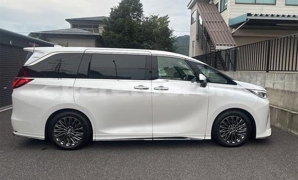 Buy Used Lexus LC White Car in Bandar Seri Begawan in Brunei-Muara Buy Used Lexus LC White Car in Bandar Seri Begawan in Brunei-Muara