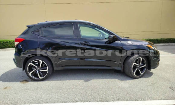 Buy Used Honda HR–V Black Car in Bandar Seri Begawan in Brunei-Muara Buy Used Honda HR–V Black Car in Bandar Seri Begawan in Brunei-Muara