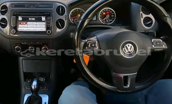 Buy Used Volkswagen Tiguan Black Car in Kuala Belait in Belait Buy Used Volkswagen Tiguan Black Car in Kuala Belait in Belait