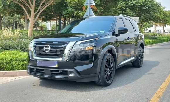 Buy Used Nissan Pathfinder Black Car in Bandar Seri Begawan in Brunei-Muara Buy Used Nissan Pathfinder Black Car in Bandar Seri Begawan in Brunei-Muara