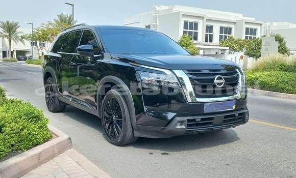 Buy Used Nissan Pathfinder Black Car in Bandar Seri Begawan in Brunei-Muara Buy Used Nissan Pathfinder Black Car in Bandar Seri Begawan in Brunei-Muara