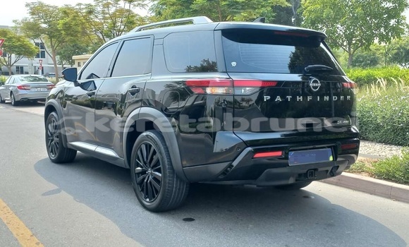 Buy Used Nissan Pathfinder Black Car in Bandar Seri Begawan in Brunei-Muara Buy Used Nissan Pathfinder Black Car in Bandar Seri Begawan in Brunei-Muara