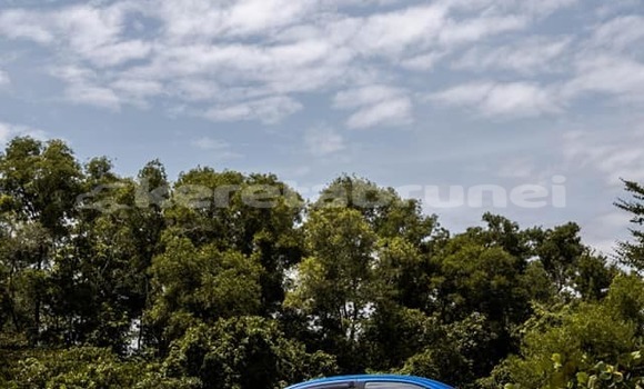 Buy Used Mitsubishi Lancer Other Car in Bandar Seri Begawan in Brunei-Muara Buy Used Mitsubishi Lancer Other Car in Bandar Seri Begawan in Brunei-Muara