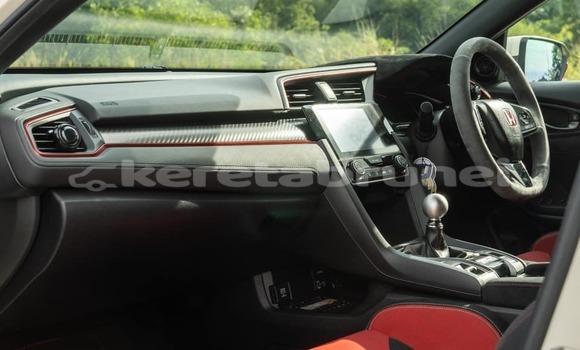 Buy Used Honda Civic White Car in Bandar Seri Begawan in Brunei-Muara Buy Used Honda Civic White Car in Bandar Seri Begawan in Brunei-Muara