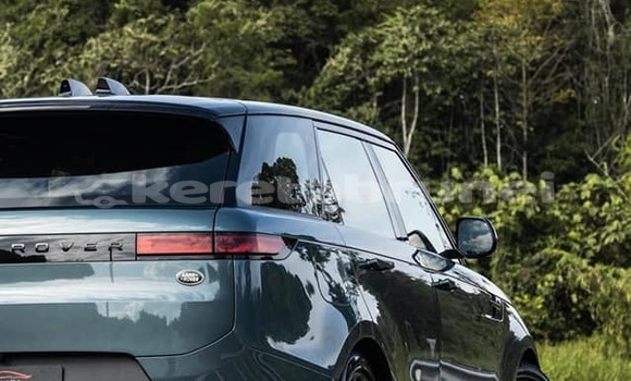 Buy Used Land Rover Range Rover Sport Black Car in Bandar Seri Begawan in Brunei-Muara Buy Used Land Rover Range Rover Sport Black Car in Bandar Seri Begawan in Brunei-Muara
