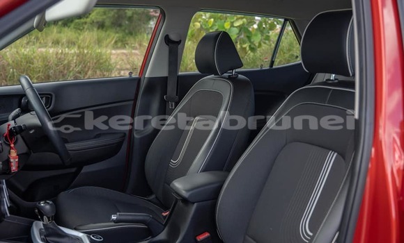 Buy Used Hyundai Verna Red Car in Bandar Seri Begawan in Brunei-Muara Buy Used Hyundai Verna Red Car in Bandar Seri Begawan in Brunei-Muara