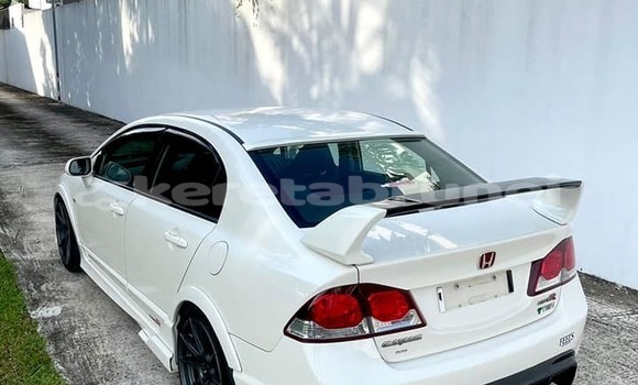 Buy Used Honda Civic White Car in Bandar Seri Begawan in Brunei-Muara Buy Used Honda Civic White Car in Bandar Seri Begawan in Brunei-Muara