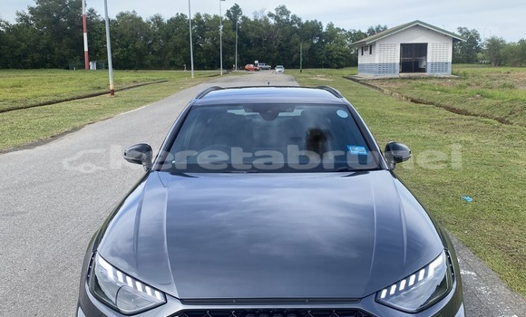 Buy Used Audi RS4 Other Car in Bandar Seri Begawan in Brunei-Muara Buy Used Audi RS4 Other Car in Bandar Seri Begawan in Brunei-Muara