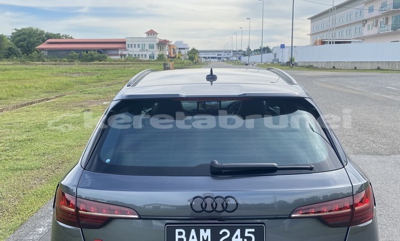 Buy Used Audi RS4 Other Car in Bandar Seri Begawan in Brunei-Muara Buy Used Audi RS4 Other Car in Bandar Seri Begawan in Brunei-Muara