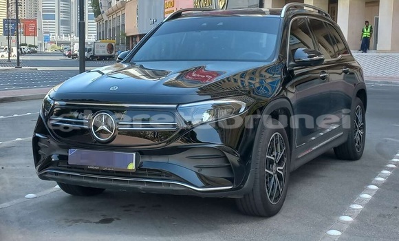 Buy Used Mercedes-Benz E200 Black Car in Bandar Seri Begawan in Brunei-Muara Buy Used Mercedes-Benz E200 Black Car in Bandar Seri Begawan in Brunei-Muara