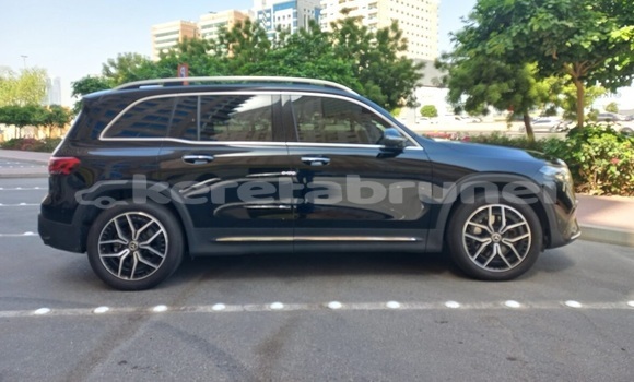 Buy Used Mercedes-Benz E200 Black Car in Bandar Seri Begawan in Brunei-Muara Buy Used Mercedes-Benz E200 Black Car in Bandar Seri Begawan in Brunei-Muara