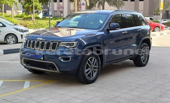 Buy Used Jeep Grand Cherokee Blue Car in Bandar Seri Begawan in Brunei-Muara Buy Used Jeep Grand Cherokee Blue Car in Bandar Seri Begawan in Brunei-Muara
