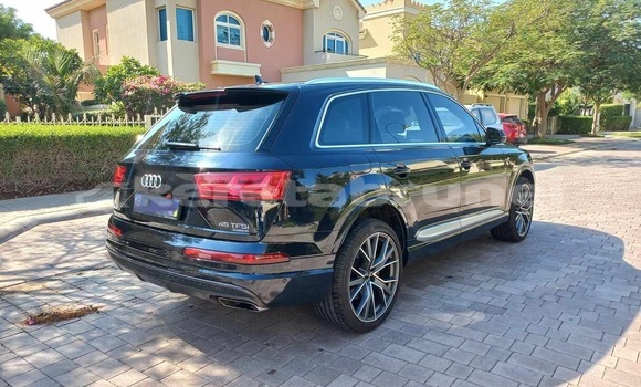 Buy Used Audi Q7 Blue Car in Bandar Seri Begawan in Brunei-Muara Buy Used Audi Q7 Blue Car in Bandar Seri Begawan in Brunei-Muara