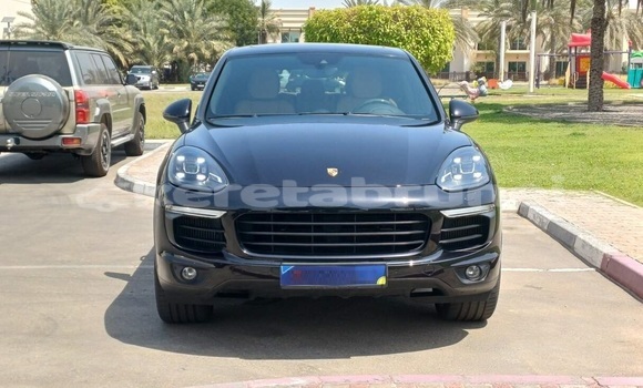 Buy Used Porsche Cayenne Black Car in Tutong in Tutong Buy Used Porsche Cayenne Black Car in Tutong in Tutong