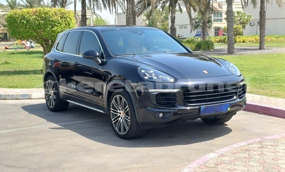 Buy Used Porsche Cayenne Black Car in Tutong in Tutong Buy Used Porsche Cayenne Black Car in Tutong in Tutong