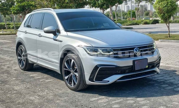 Buy Used Volkswagen Tiguan Silver Car in Bandar Seri Begawan in Brunei-Muara Buy Used Volkswagen Tiguan Silver Car in Bandar Seri Begawan in Brunei-Muara