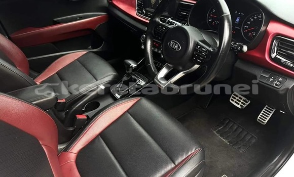 Buy Used Kia Rio White Car in Bandar Seri Begawan in Brunei-Muara Buy Used Kia Rio White Car in Bandar Seri Begawan in Brunei-Muara