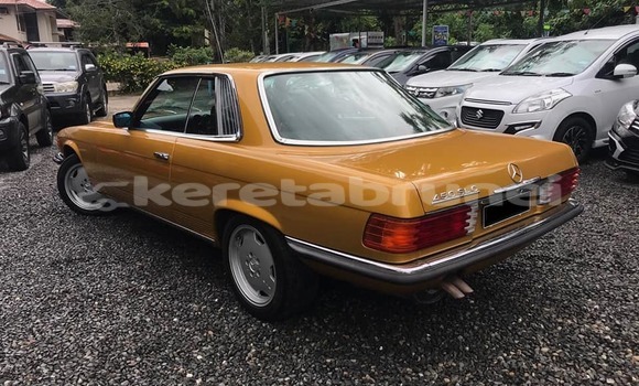 Buy Used Mercedes-Benz 200 Other Car in Bandar Seri Begawan in Brunei-Muara Buy Used Mercedes-Benz 200 Other Car in Bandar Seri Begawan in Brunei-Muara
