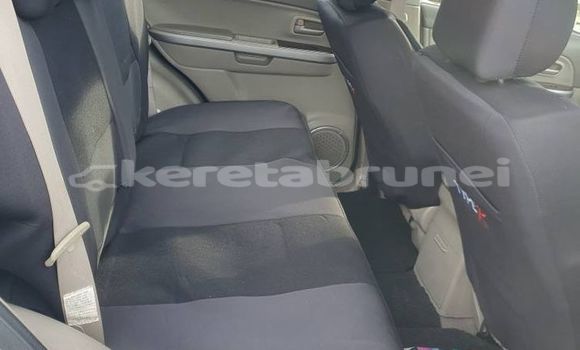 Buy Used Suzuki Grand Vitara White Car in Bandar Seri Begawan in Brunei-Muara Buy Used Suzuki Grand Vitara White Car in Bandar Seri Begawan in Brunei-Muara