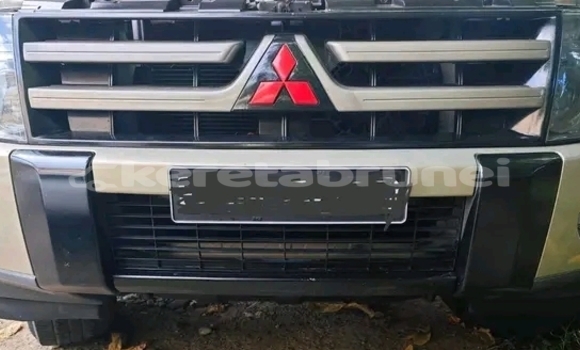 Buy Used Mitsubishi Pajero Other Car in Seria in Belait Buy Used Mitsubishi Pajero Other Car in Seria in Belait