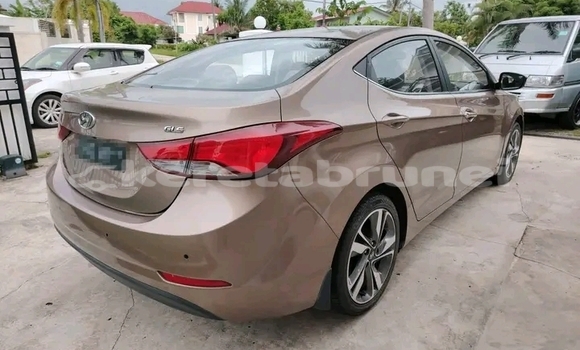 Buy Used Hyundai Elantra Other Car in Tutong in Tutong Buy Used Hyundai Elantra Other Car in Tutong in Tutong