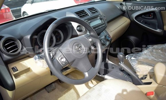 Buy Import Toyota HiAce Other Truck in Import - Dubai in Belait Buy Import Toyota HiAce Other Truck in Import - Dubai in Belait
