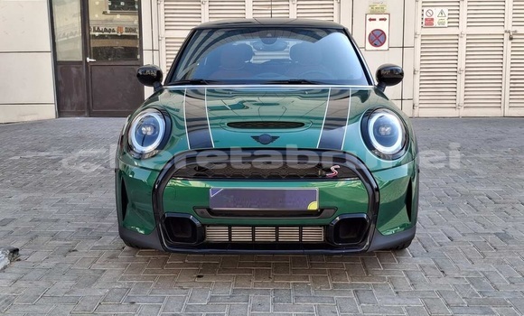 Buy Used MINI Cooper Green Car in Bandar Seri Begawan in Brunei-Muara Buy Used MINI Cooper Green Car in Bandar Seri Begawan in Brunei-Muara