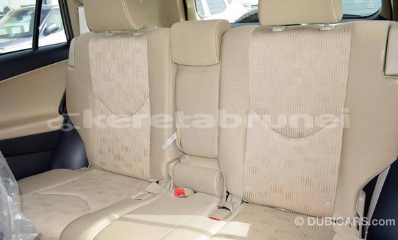 Buy Import Toyota HiAce Other Truck in Import - Dubai in Belait Buy Import Toyota HiAce Other Truck in Import - Dubai in Belait