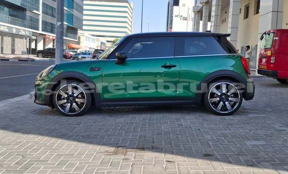 Buy Used MINI Cooper Green Car in Bandar Seri Begawan in Brunei-Muara Buy Used MINI Cooper Green Car in Bandar Seri Begawan in Brunei-Muara