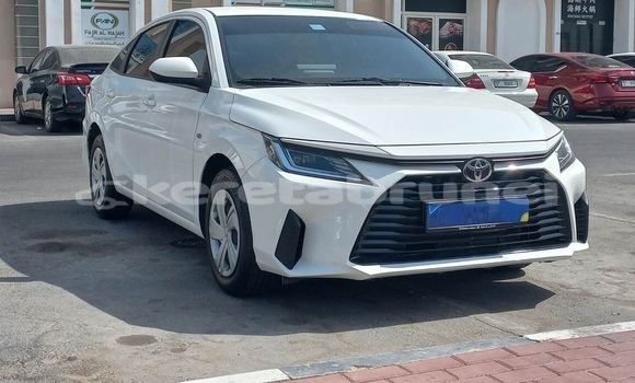 Buy Used Toyota Yaris White Car in Bandar Seri Begawan in Brunei-Muara Buy Used Toyota Yaris White Car in Bandar Seri Begawan in Brunei-Muara