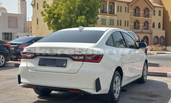 Buy Used Toyota Yaris White Car in Bandar Seri Begawan in Brunei-Muara Buy Used Toyota Yaris White Car in Bandar Seri Begawan in Brunei-Muara