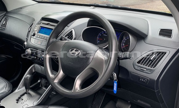 Buy Used Hyundai Tucson Blue Car in Bandar Seri Begawan in Brunei-Muara Buy Used Hyundai Tucson Blue Car in Bandar Seri Begawan in Brunei-Muara