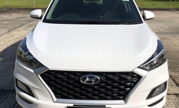 Buy Used Hyundai Tucson White Car in Bandar Seri Begawan in Brunei-Muara Buy Used Hyundai Tucson White Car in Bandar Seri Begawan in Brunei-Muara