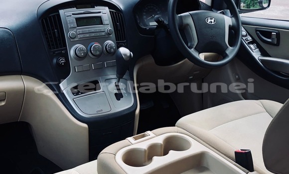 Buy Used Hyundai H1 White Car in Bandar Seri Begawan in Brunei-Muara Buy Used Hyundai H1 White Car in Bandar Seri Begawan in Brunei-Muara