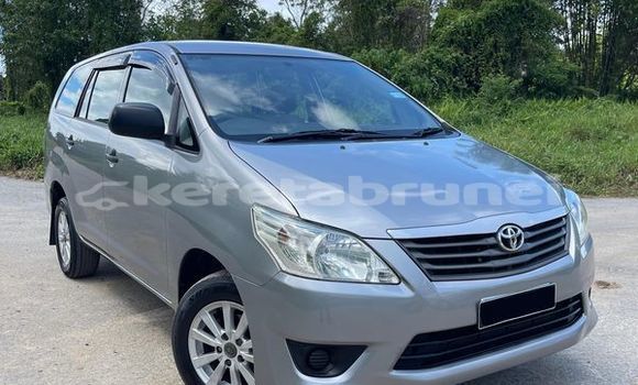 Buy Used Toyota innova Other Car in Bandar Seri Begawan in Brunei-Muara Buy Used Toyota innova Other Car in Bandar Seri Begawan in Brunei-Muara