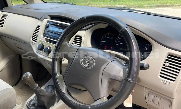 Buy Used Toyota innova Other Car in Bandar Seri Begawan in Brunei-Muara Buy Used Toyota innova Other Car in Bandar Seri Begawan in Brunei-Muara